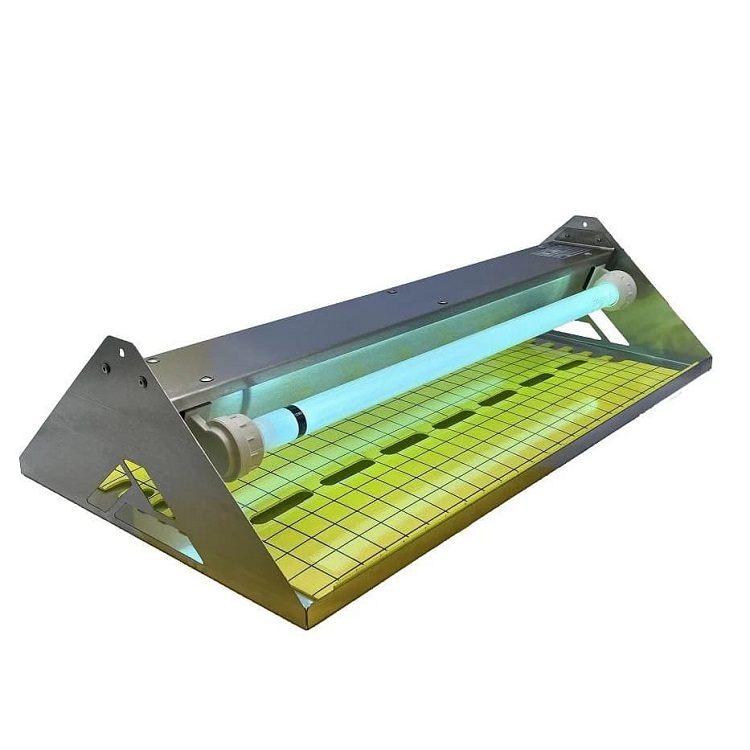 UV light glue trap UV light glue trap
